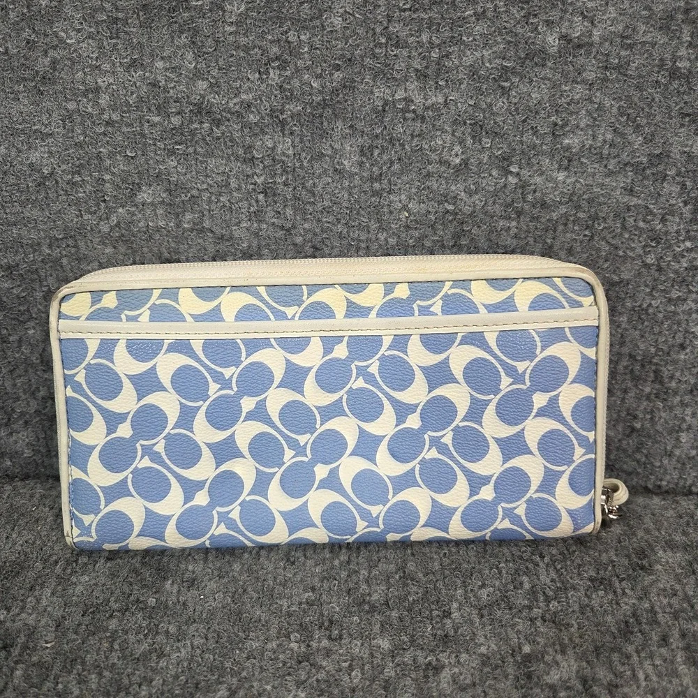 Coach Logo Light Blue & White Zip Around Wristlet Wallet Signature C y2K